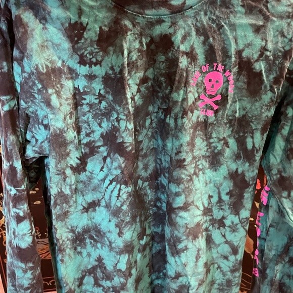 Cool Tshirts & sweaters - Picture 11 of 12